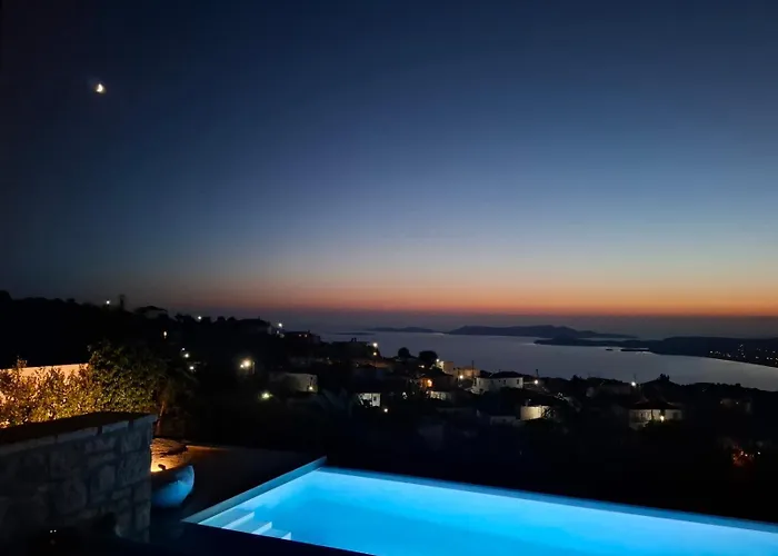 בית נופש Sunset Luxury Akritokhórion